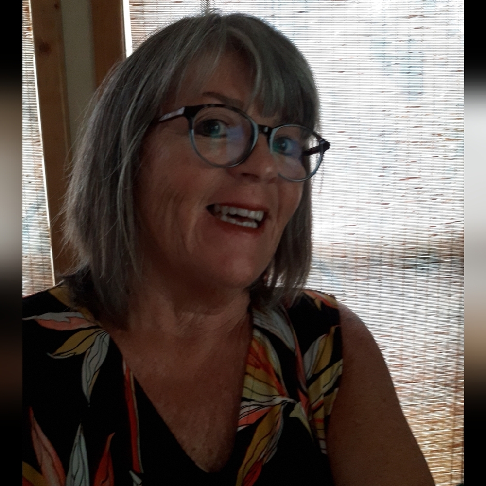 Meet your Posher, Debra